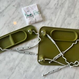 Busy Baby: Green Silicone Baby Placemat with Gray Straps